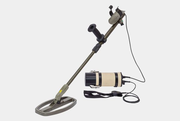 COMPACT UNDERWATER METAL DETECTOR VMW1
